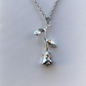 18K Gold Plated Silver Rose Necklace. New!